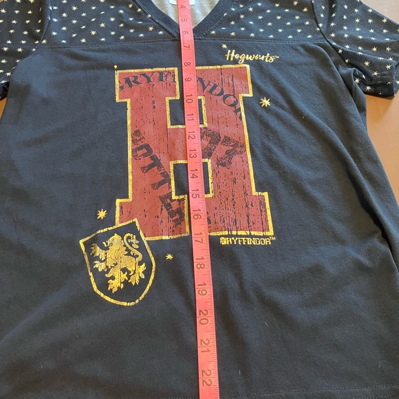 Wizarding World Harry Potter L Large Short Sleeve Shirt Gryffindor Hogwarts - Picture 11 of 14